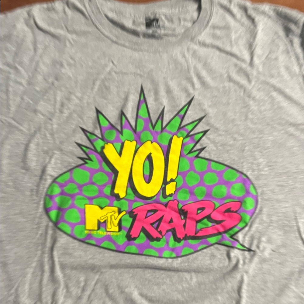 MTV Kids Gray Tee with Colorful Graphic